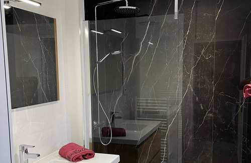 Lion-sur-Mer Apartamento | à 100m de la Plage aux Centre des Commerces