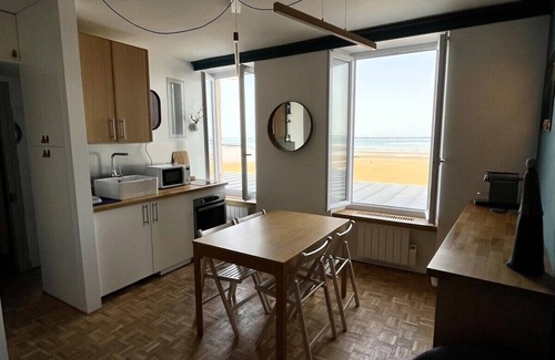 Arromanches-les-Bains Apartamento | À L'est - Studio vue mer sur la Digue