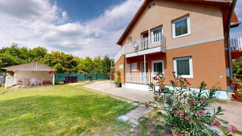 Balatonszabadi Apartamento | Álomház Apartman Balatonszabadi