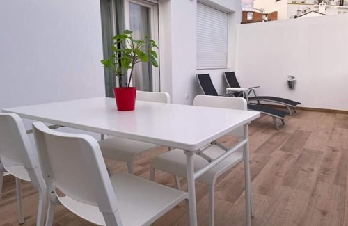 Setenil de las Bodegas Apartamento | ÁTICO CON TERRAZA Y VISTAS (Céntrico, aparcamiento cercano, todo nuevo)