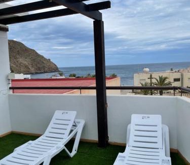 Carboneras Apartamento | Ático Cabo de Gata con Terraza, Jacuzzi y vistas al mar