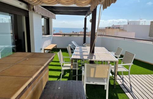 Carboneras Apartamento | Ático Cabo de Gata con Terraza, Jacuzzi y vistas al mar