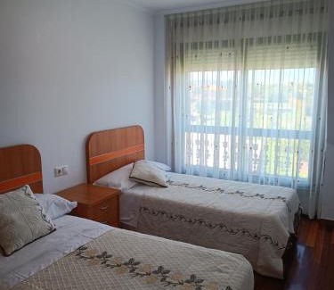 Poio Apartamento | Ático con 3 habitaciones en Poio