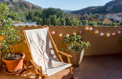 Las Ventas de Santa Lucía Apartamento | Ático con terraza en Graus-Pirineo de Huesca