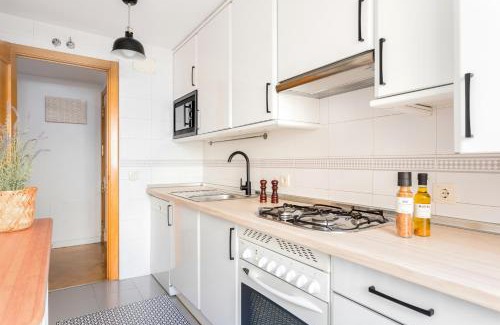 Delicias Apartamento | Ático con terraza, parking y piscina