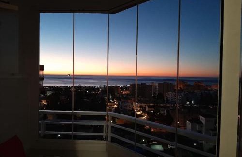 Carihuela Apartamento | Ático con vistas panorámicas en Torremolinos