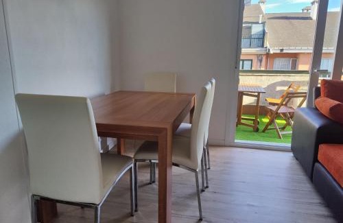 Sarria Apartamento | Ático espacioso en zona céntrica