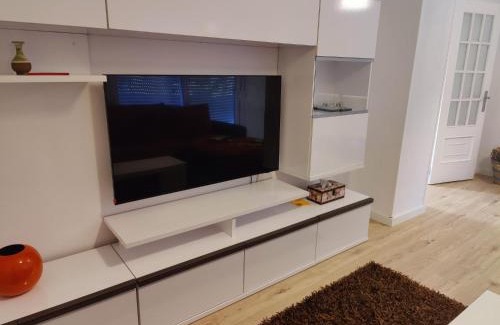 Sarria Apartamento | Ático espacioso en zona céntrica