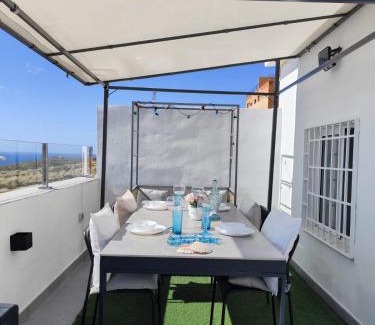 Santa Cruz de Tenerife Apartamento | Ático Micaela. Terraza y vistas