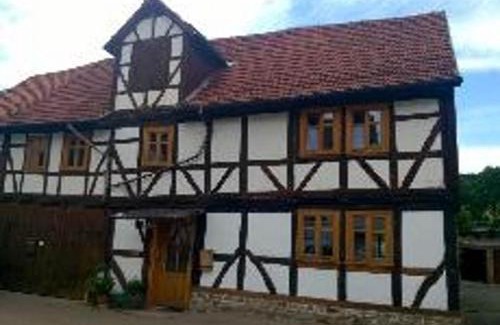 Quentel Apartamento | Ältestes Haus in Quentel - Ferienwohnung 1 mit kleinem Garten