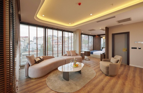 Besiktas Hotel | Çırağan Hotel Bosphorus