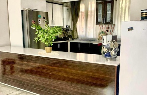 Arnavutkoy Casa | çift kişilik banyolu oda (2) havalimanına 10 dakika
