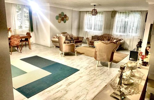 Arnavutkoy Casa | çift kişilik banyolu oda (2) havalimanına 10 dakika