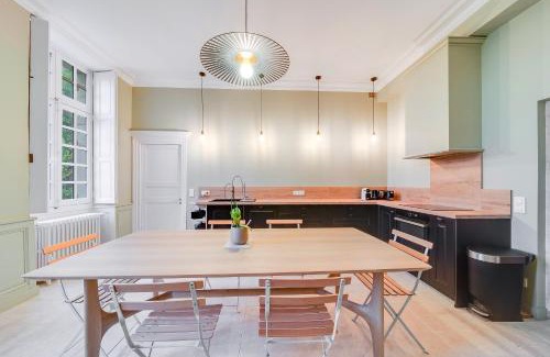Breteniere Casa | Écrin exclusif au sein d'un château en Bourgogne