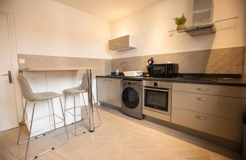 Decines-Charpieu Apartamento | Écrin Moderne