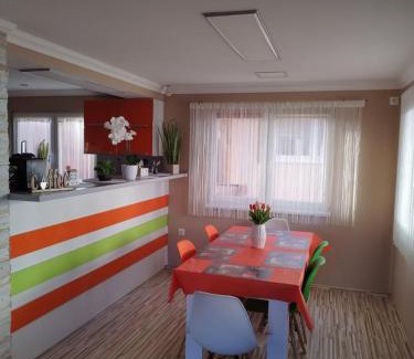 Kisvarda Apartamento | Édenkert Apartmanház