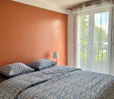 Noisy-le-Grand Apartamento | Élégant Appartement Minimaliste entre Paris et Disney
