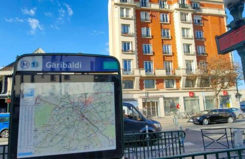 Les Puces de Saint-Ouen Apartamento | Élégant appartement aux portes de paris