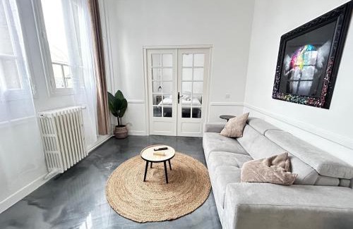 Domfront en Poiraie Apartamento | Élégant*Epoxy*Design&Décor