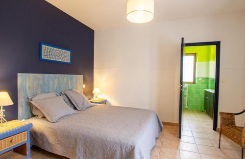 Plazac Casa | Évasion en Périgord: Gîte 4 chambres, terrasse, jardin, animaux bienvenus, près de Sarlat - FR-1-616-449