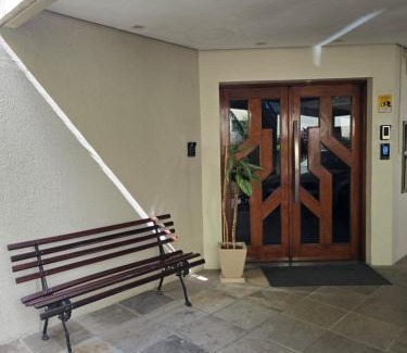 Cidade Baixa Apartamento | Ótima Localização, Confortável e com Garagem
