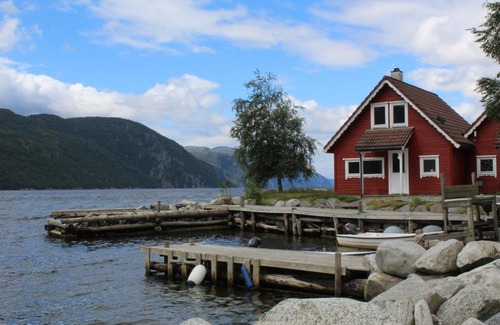 Hjelmeland Casa | Østerhus Fjord Cabins 573