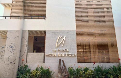 Brisas de Zicatela Hotel | ÚNICO LA PUNTA HOTEL BOUTIQUE Beach club