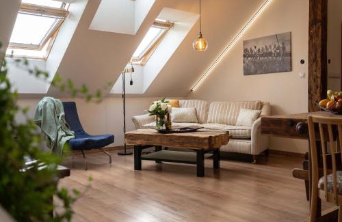 Smizany Apartamento | ČÁKYHO KÚRIA - apartmán pre 4 osoby s krbom a saunami
