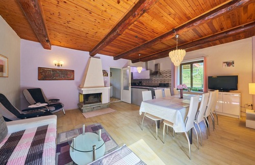 Cerny Dul Casa | Černý Důl by Interhome