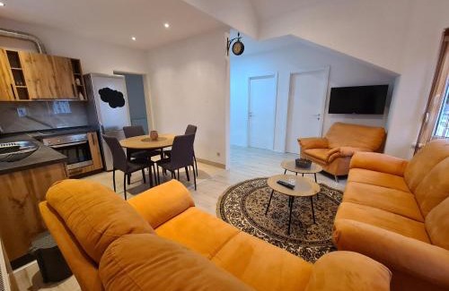 Canton 10 Apartamento | Čičak