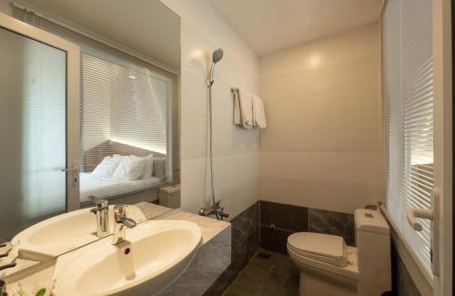 District 12 Hotel | Đào Tiên Hotel - Trường Chinh, Tân Bình