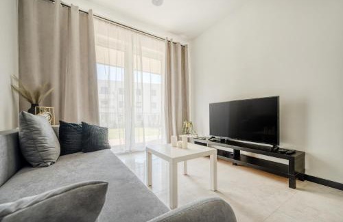 Baluty Apartamento | Łódź Retreat Apartments - Parking, Terrace & Garden - by Rentujemy