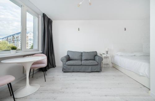 Baluty Apartamento | Łagiewnicka Urban Studio by BookingHost