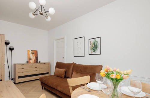 Wlochy Apartamento | Łopuszańska Apartment Warsaw by Renters