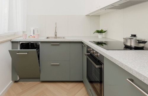 Wlochy Apartamento | Łopuszańska Apartment Warsaw by Renters