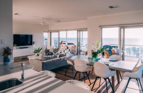 Aldinga Beach Casa | ōSHEN - Sleeps12 Gym Kayak MountnBike BeachFrnt