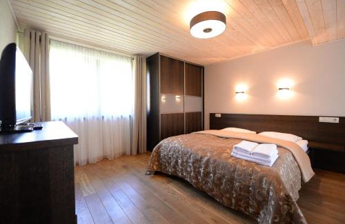 Neringa Villa | Šeimos Vila