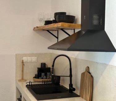 Polichrono Villa | Γεράνι Suite in Ktima Gerostathi