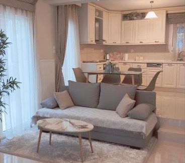 Ioannina Casa | Η πέρλα της λίμνης/The lake's pearl
