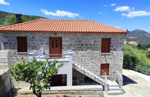 Sampatiki Casa | Κατοικία Πανόραμα, Πραγματευτή Λεωνιδίου, Τ.Κ.22300