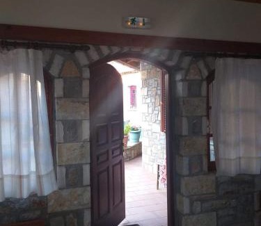 Isaris Casa | Ξενώνας questhouse Electra isari