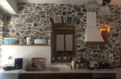 Karyes Apartamento | Casa de piedra tradicional de Stonebuilt, montaña Parnon, Karyes Lakonias