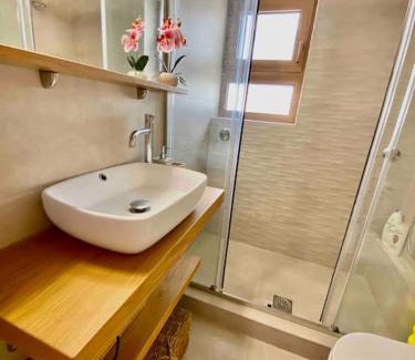 Glyfada Apartamento | Υπέροχο Νέο Ρετιρέ Διαμέρισμα στην Γλυφάδα