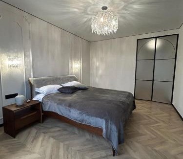 Khmelnitskiy Apartamento | Апартаменти в центрі на Шевченка