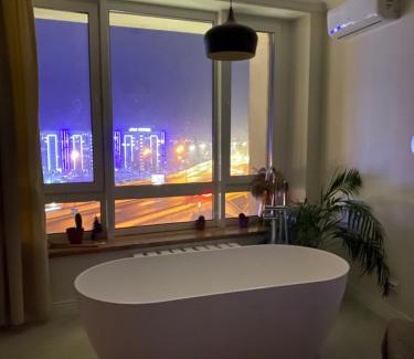 Pozniaky Apartamento | Апартаменти з неймовірною ванною