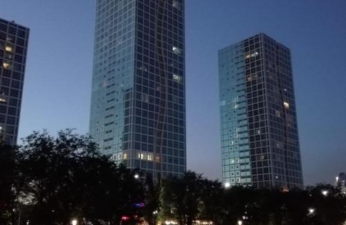 Nur-Sultan Apartamento | Апартаменты на набережной 15 этаж