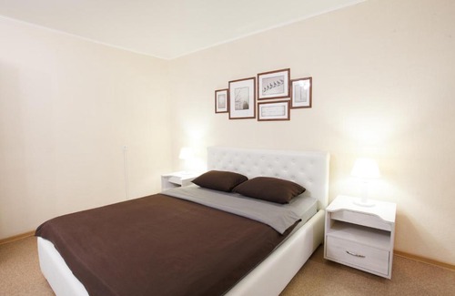 Krasnoyarsk City Centre Apartamento | Апартаменты на Набережной Сурикова 4
