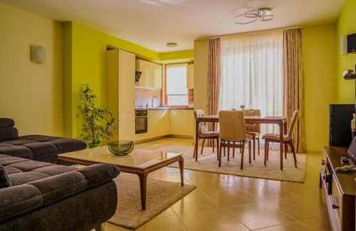 Sandanski Apartamento | Апартамент Пирин Apartment Pirin