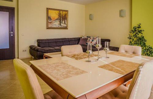 Sandanski Apartamento | Апартамент Пирин Apartment Pirin