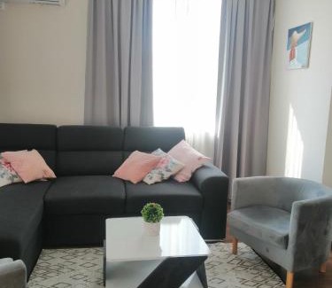 Chernomorets Apartamento | Апартамент Sunny home